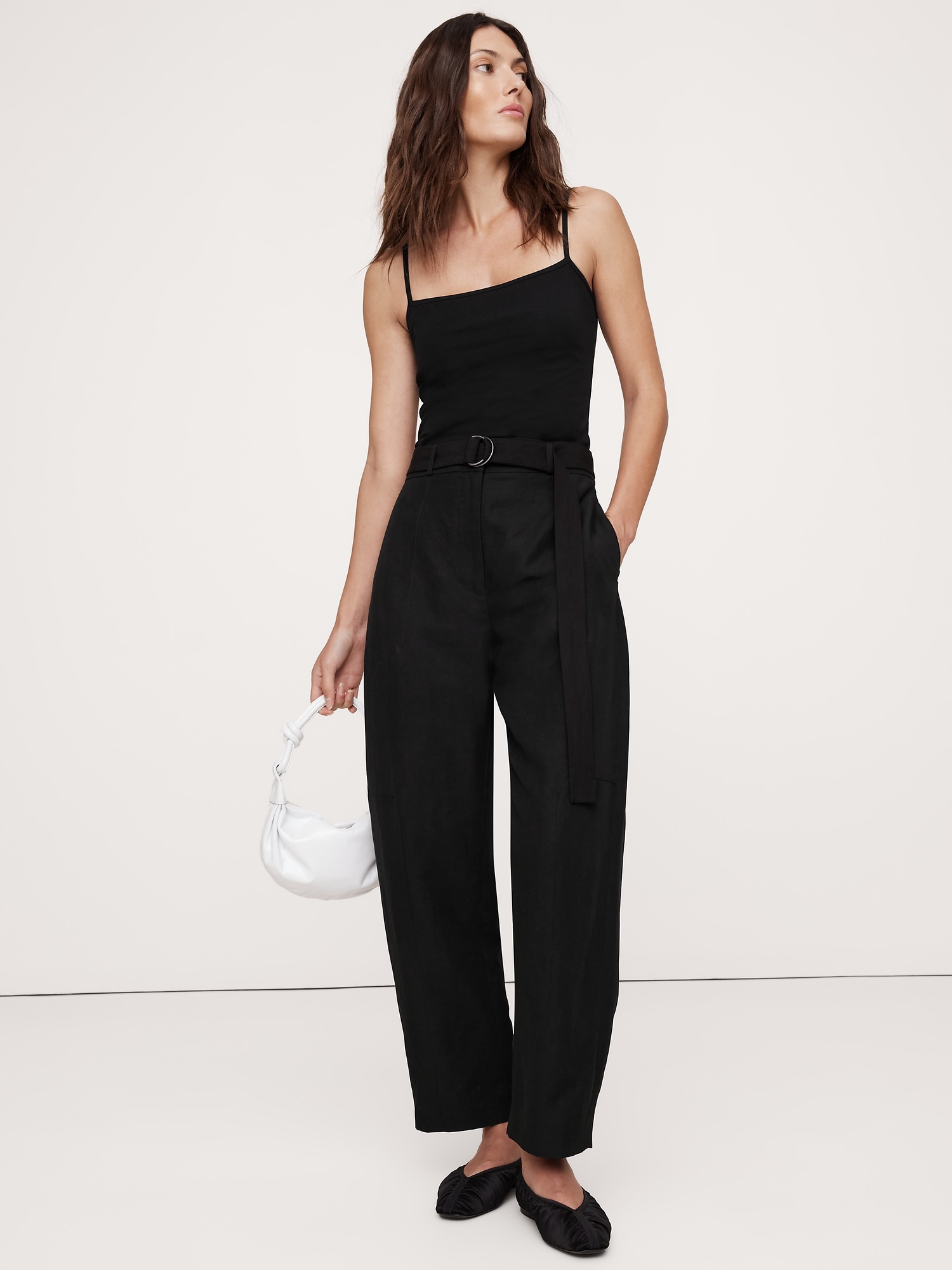High-Rise Barrel Tencel™-Linen Pant